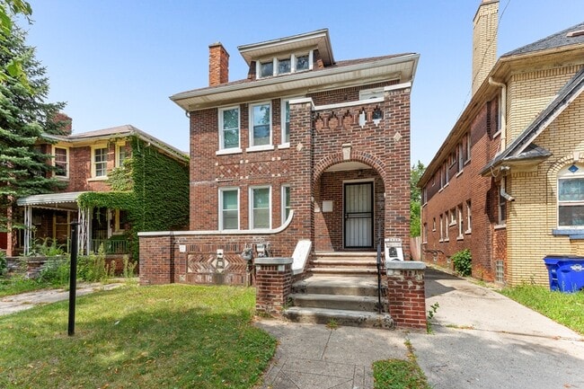 Building Photo - 2964 Leslie St Unit 1