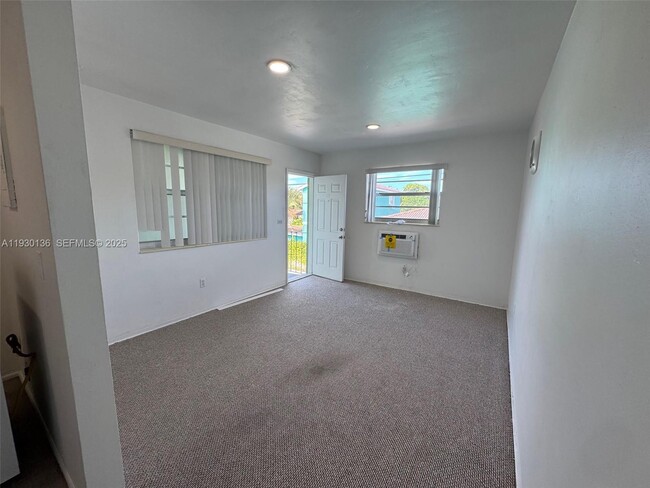 Photo - 6451 W Flagler St Unidad 14