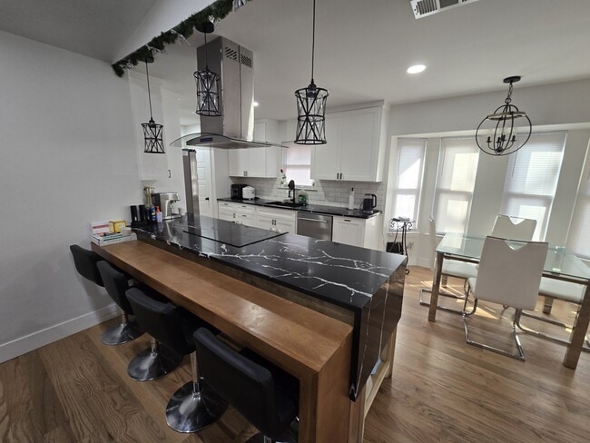 Photo - 5509 Edgewater Cir