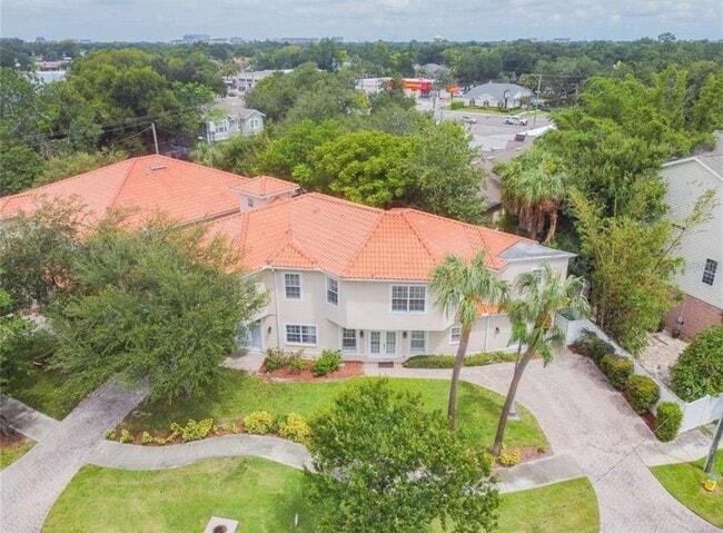 Photo - 131 S Arrawana Ave