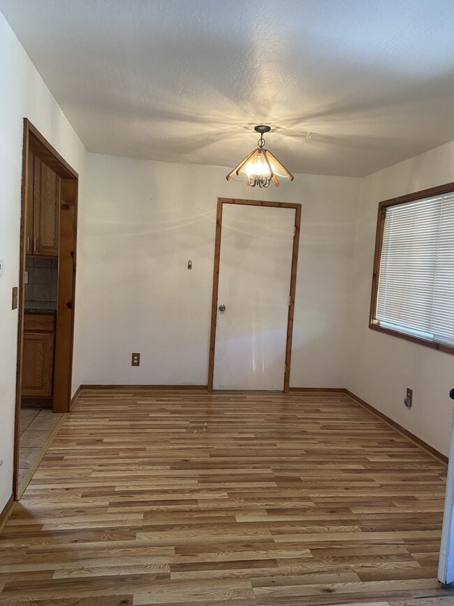 Photo - 2673 Wailaki St