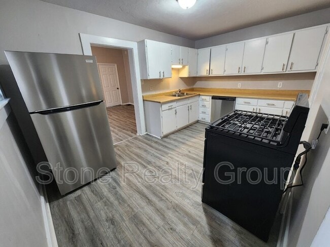 Photo - 2528 S 8th St