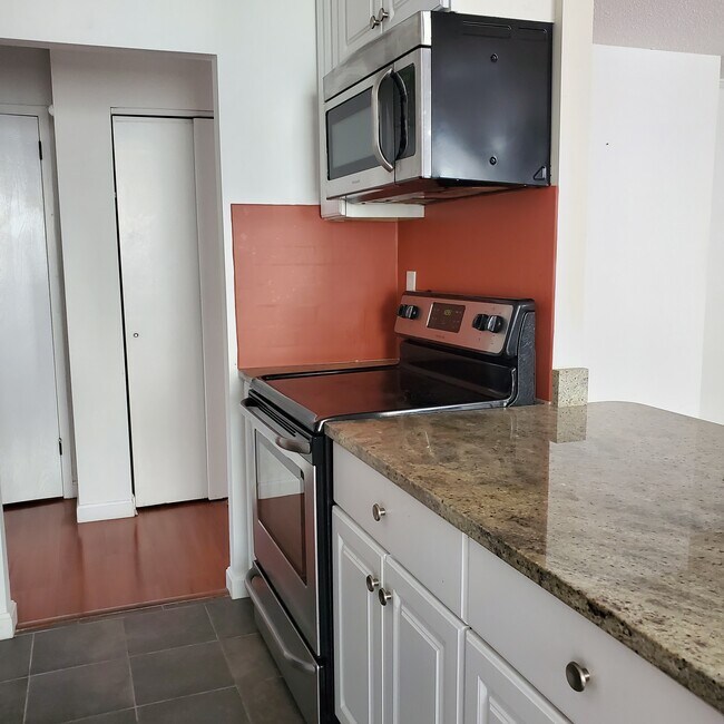 Photo - 45 Trowbridge St Unit 4C