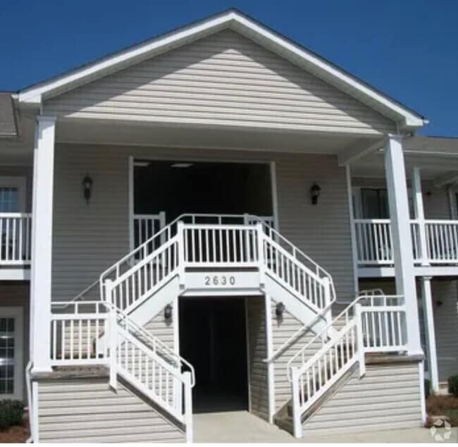 Building Photo - 2630 Guyer St Rental
