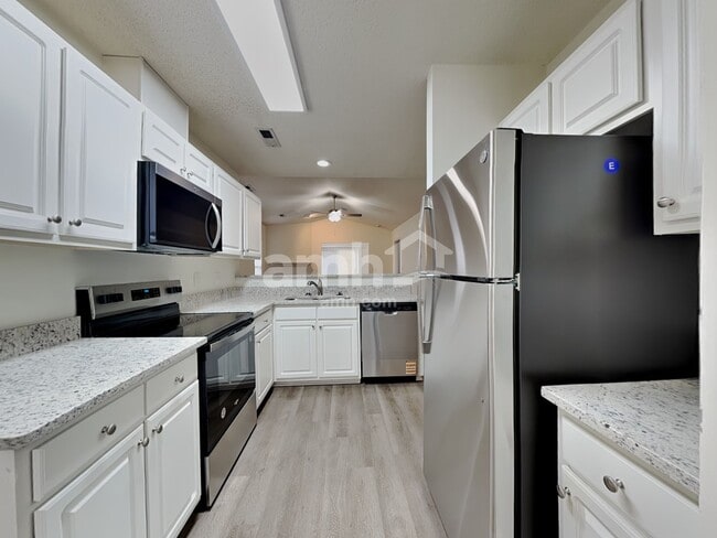 Photo - 149 Charlotte Ct