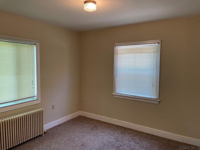 Photo - 438 Belmont St