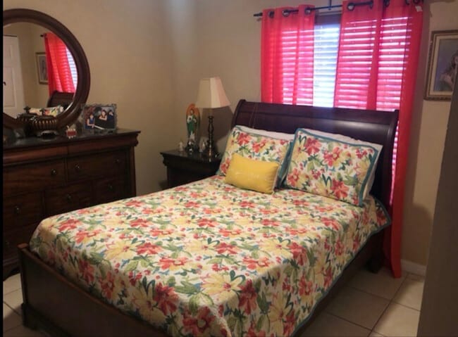 Photo - 384 SW 17th Terrace