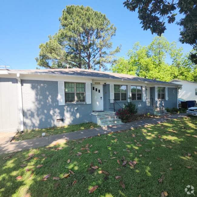 Building Photo - 3320-3322 S 18th St Rental