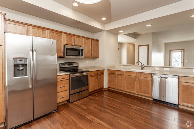 3BR, 2.5BA - 1,868 SF - Cardinal Pointe