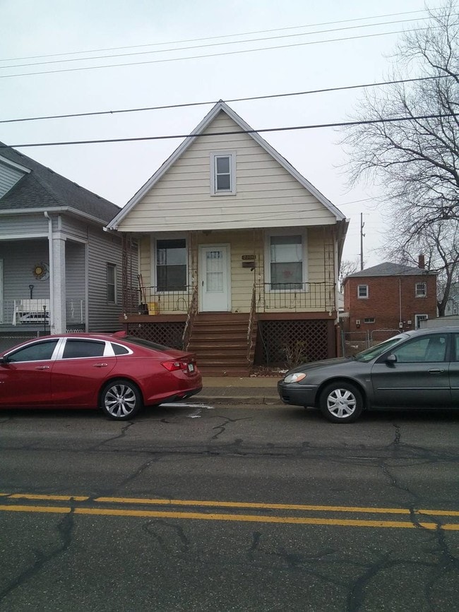 Building Photo - 2306 Schrage Ave Rental