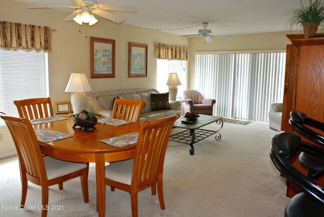 Photo - 537 Taylor Ave