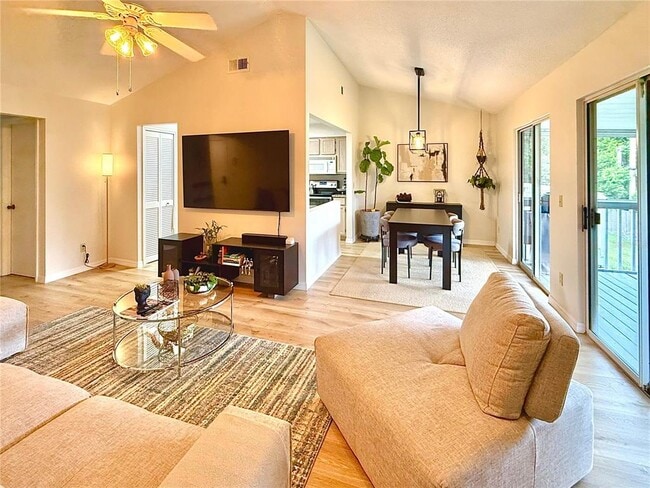 Photo - 5335 White Cliff Ln Unit #805