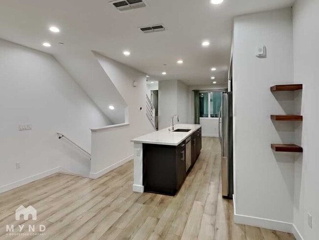 Photo - 3959 Wattling St