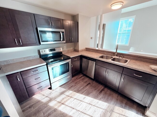 Photo - 11 N Beaver St