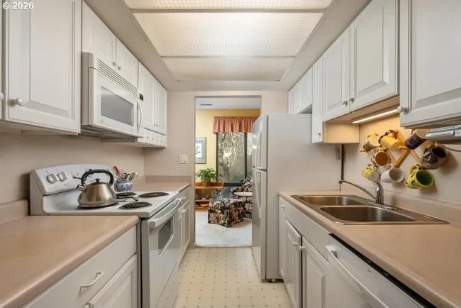 Photo - 1655 NW Lakeway Ln