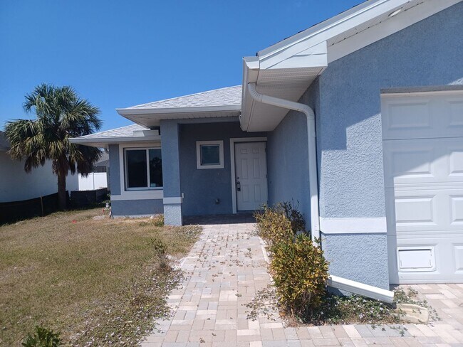 Building Photo - 8501-8503 Agate Street Unit 8503 Agate Street Rental