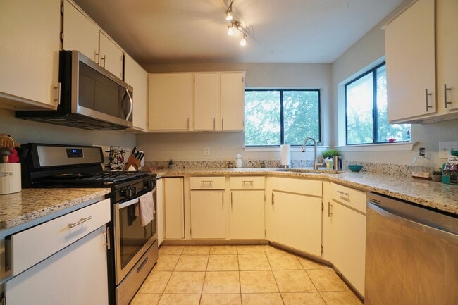 Photo - 2603 Garrettson Dr
