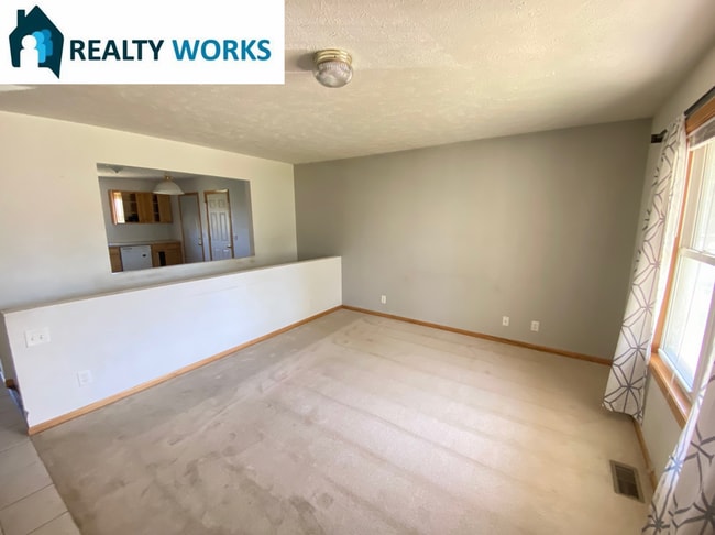Photo - Stunning 4 bedroom Home!