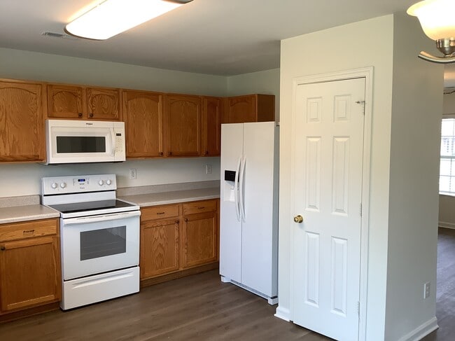 Photo - 8834 Kirkville Ln