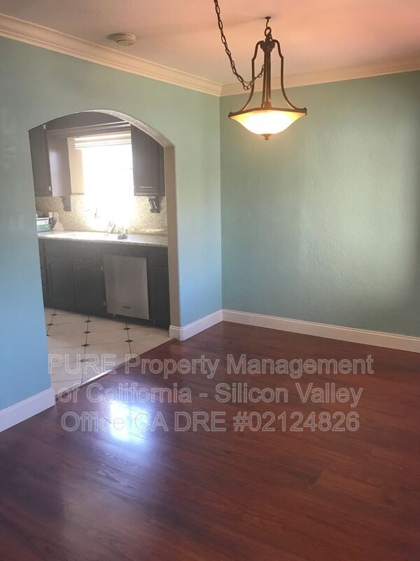 Photo - 1520 E St John St