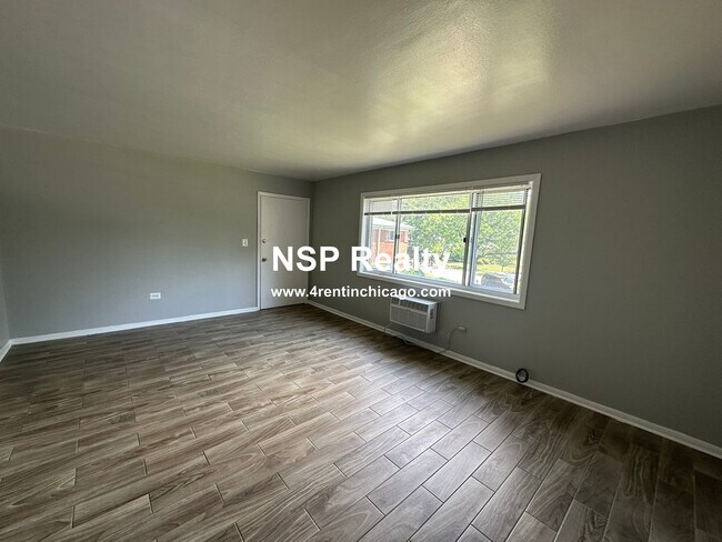 Photo - 1306 Carol St Unidad B