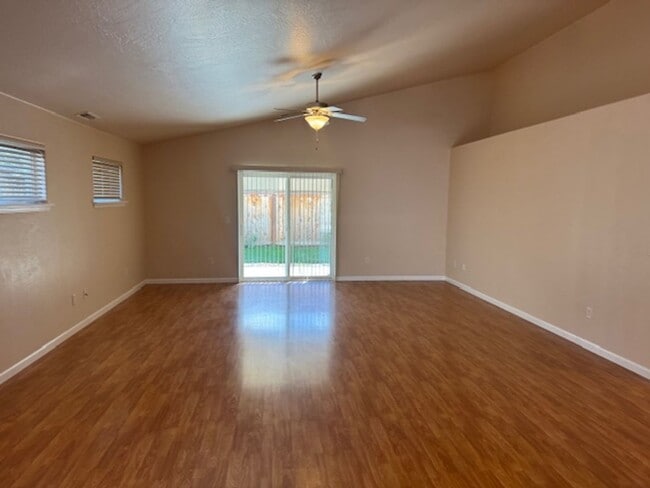 Photo - SINGLE LEVEL HOME IN CP/ ON QUIET CULDESAC