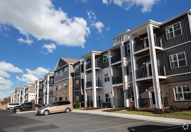 Building Photo - District Vue Rental