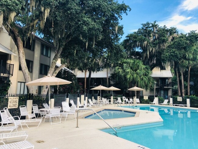 Building Photo - 2-Bedroom Hilton Head Rental Near Beach, Available July 20 at Springwood