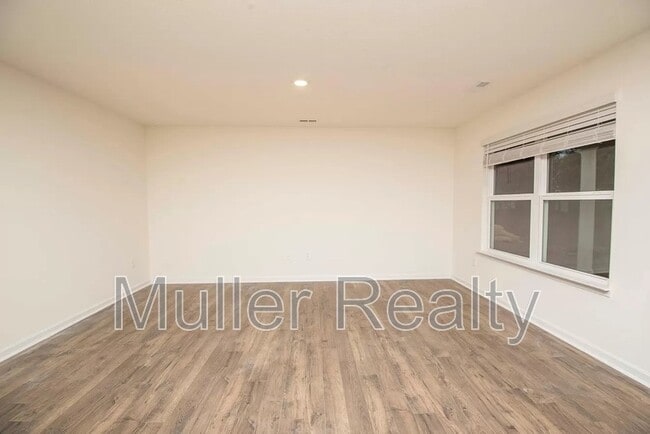 Photo - 7452 Game Bird St