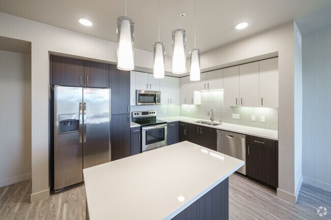 Modena 1BR, 1BA - 723SF - Kitchen