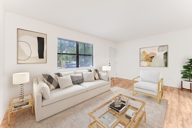 Photo - Whispering Winds Apartments