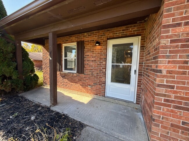 Front Door - 307 June Marie Dr Unidad A