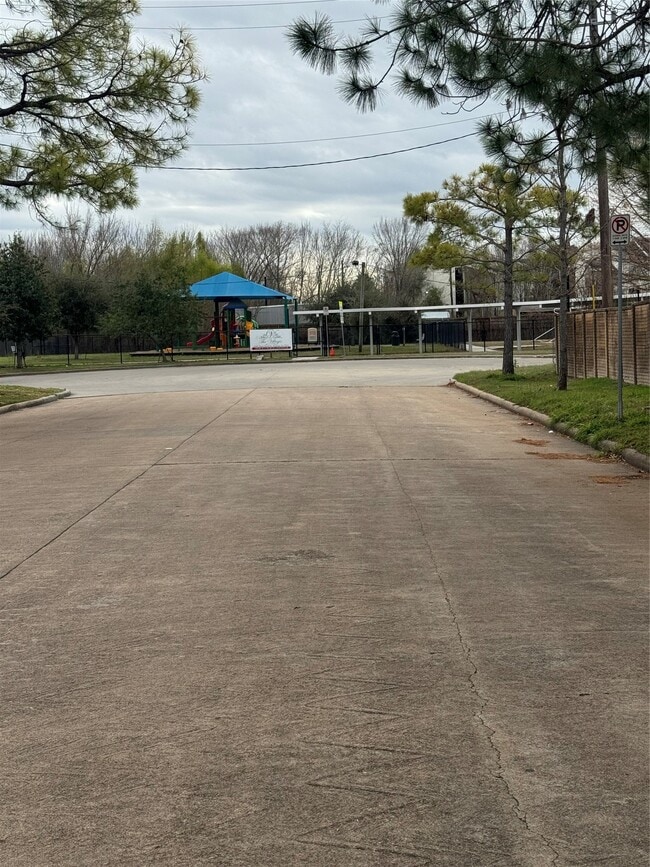 Photo - 10821 Braes Bend Dr