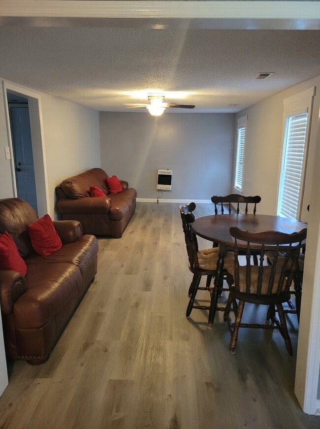 105 Prior Dr