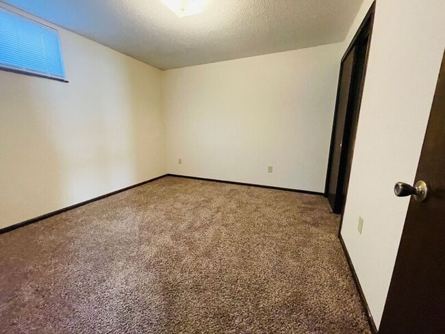 Photo - 1406 Magnolia W