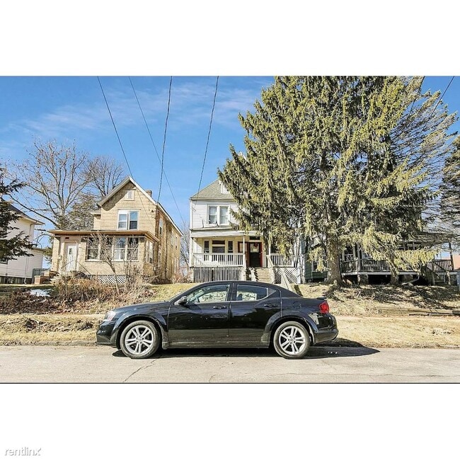 4 br, 2 bath House - 1825 North Peoria Avenue - 4 br, 2 bath House - 1825 North Peoria Avenue