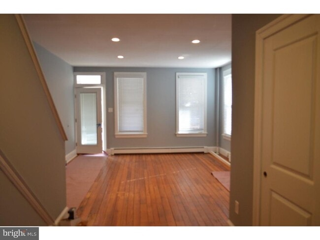 Photo - 117 Magnolia St