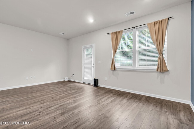 Photo - 19 Katherine Dr