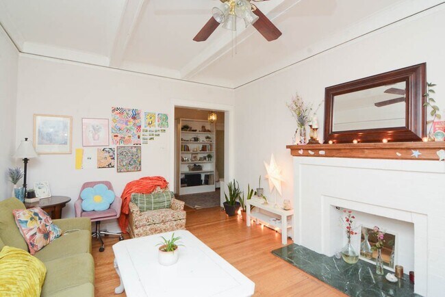 Photo - 1400 W Rosemont Ave Unidad 2