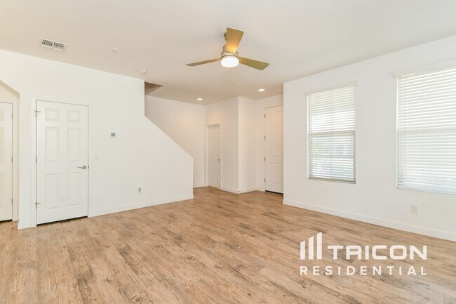 Photo - 4811 S Nageli