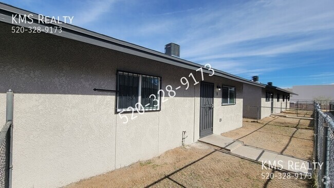 Building Photo - 137 S Grande Ave Unit 2 Rental