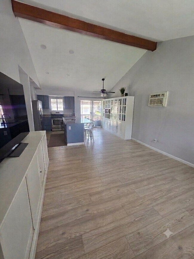 Photo - 6455 Almont Dr