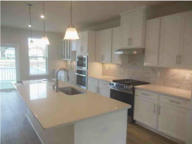 Photo - 170 S Durham Dr