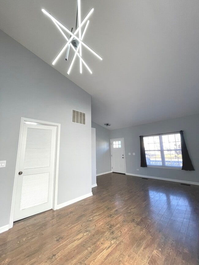 Photo - 16623 Natoma Dr