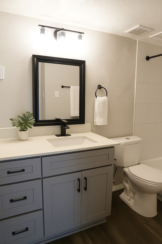 Photo - Donna Lynn Apartments