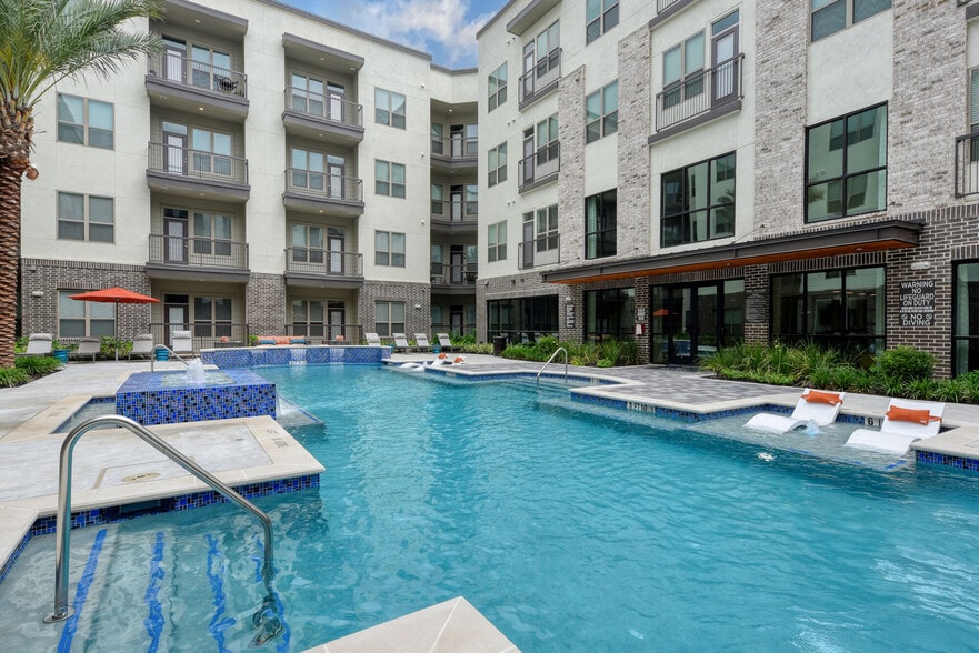 The Savoy apartments — community photo