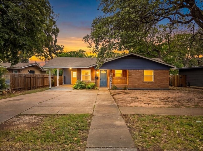 Photo - 4705 Menchaca Rd