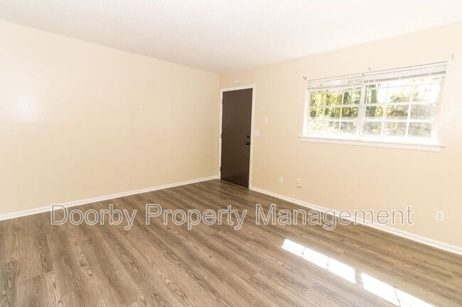 Photo - 2425 Ashmore Ave Unit 11