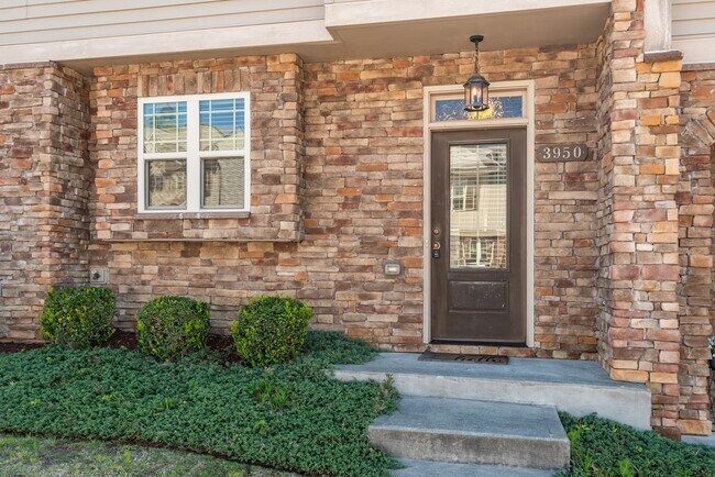 Photo - Beautiful 2-Bedroom Townhouse Near NCSU, Available June 15!