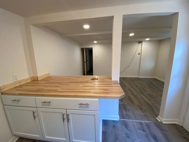 Photo - 2224 Sarah St Unit #1